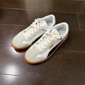 Puma Casual Slip On Boy Sneakers Sz 4